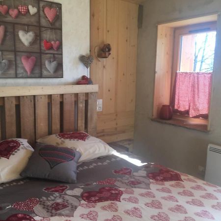 La Gravinette Bed & Breakfast Cruet Exterior foto