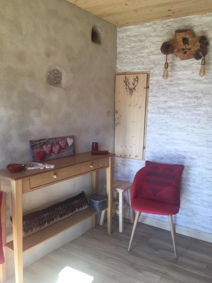 La Gravinette Bed & Breakfast Cruet Exterior foto